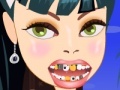 Gra Teen Girl at Dentist